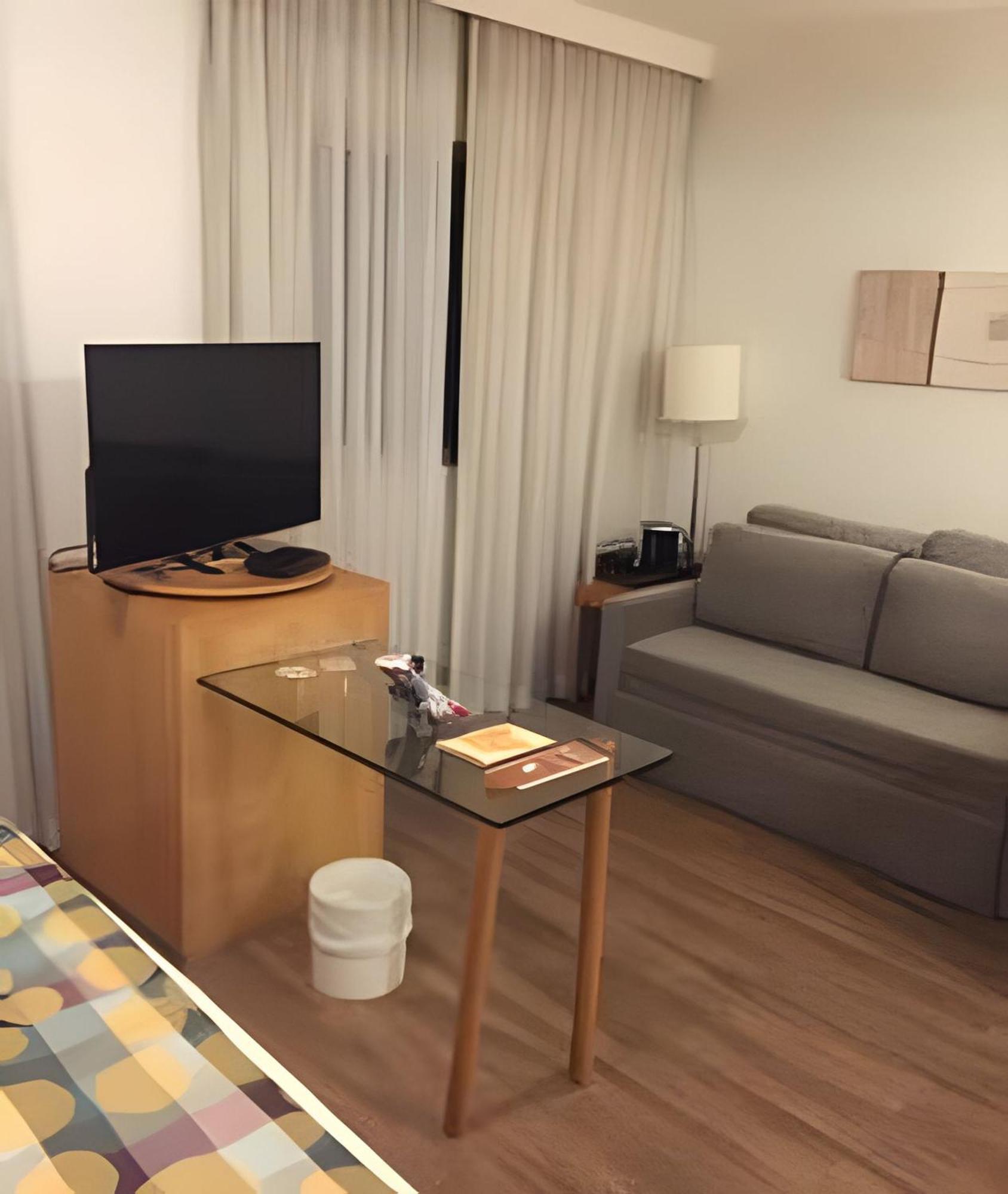 Flat Localizado Na Rua Oscar Freire Apartamento *