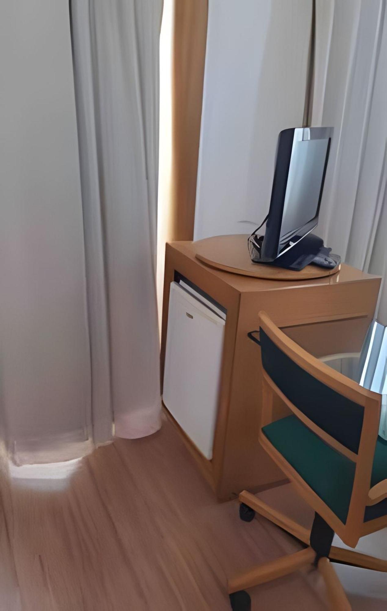 Apartamento Flat Localizado Na Rua Oscar Freire