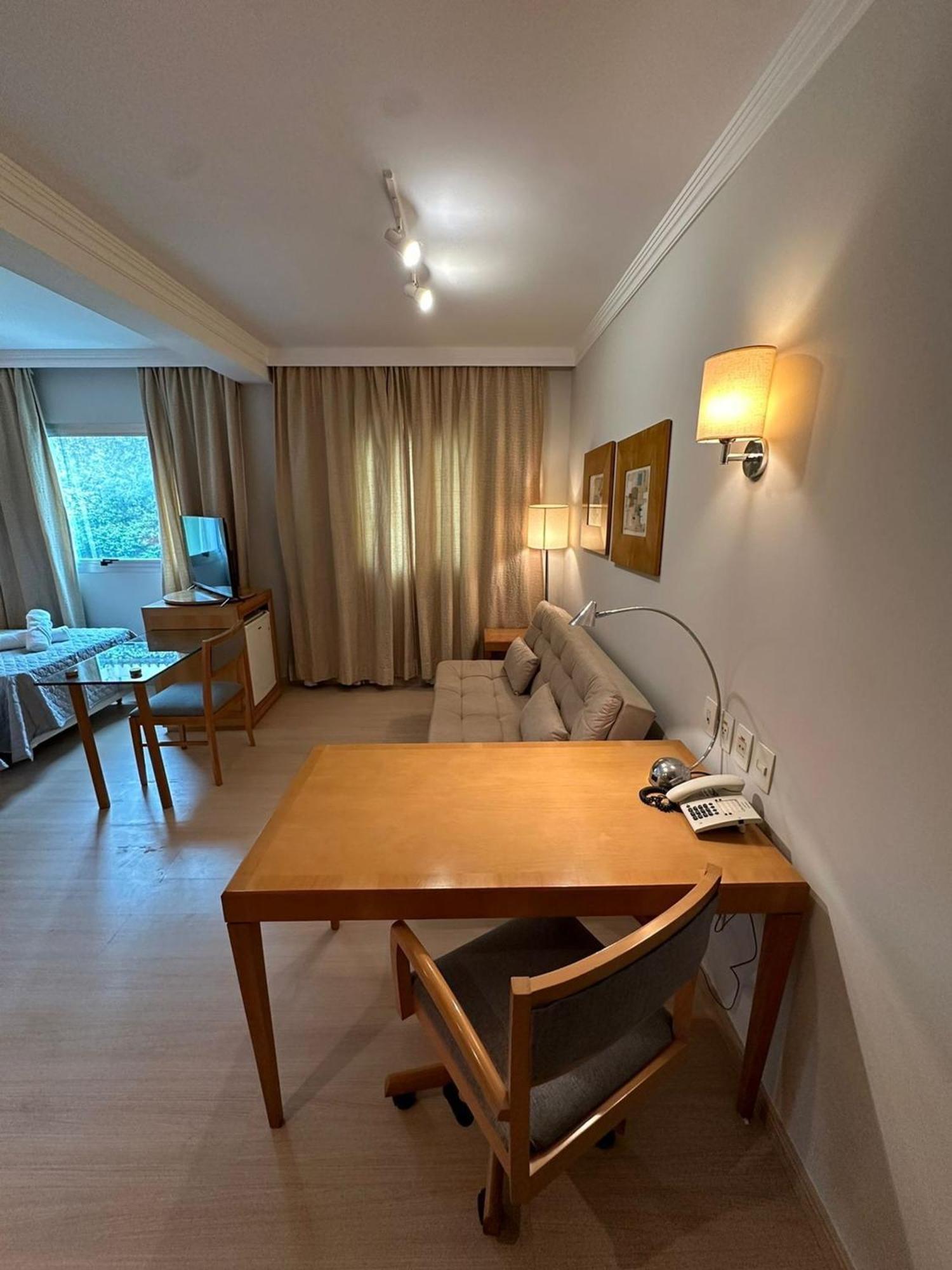 Flat Localizado Na Rua Oscar Freire Sao Paulo